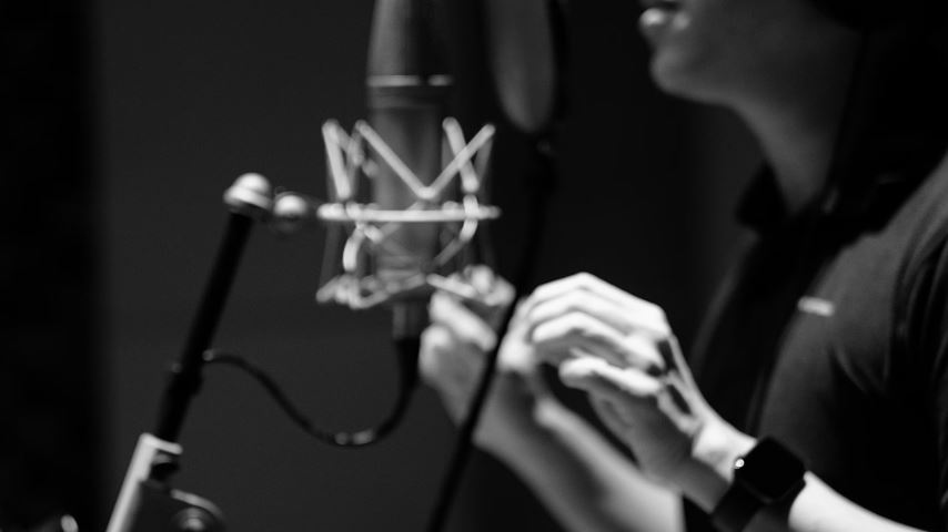 How to Improve Your Japanese Accent by Singing Anime Songs